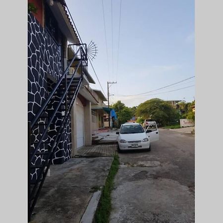 Depto. MAIA: A/C, agua caliente, WiFi, tv, cable. Apartment Palenque Exterior foto