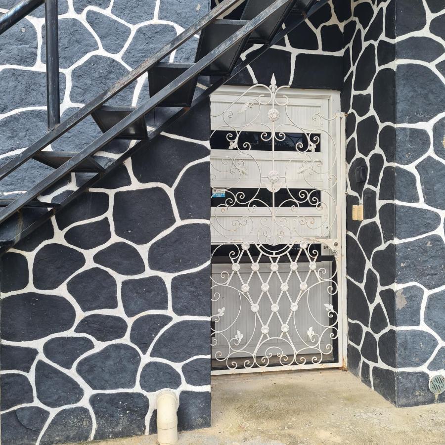 Depto. MAIA: A/C, agua caliente, WiFi, tv, cable. Apartment Palenque Exterior foto